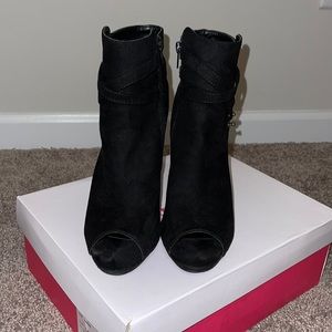Black stylish open toe booties